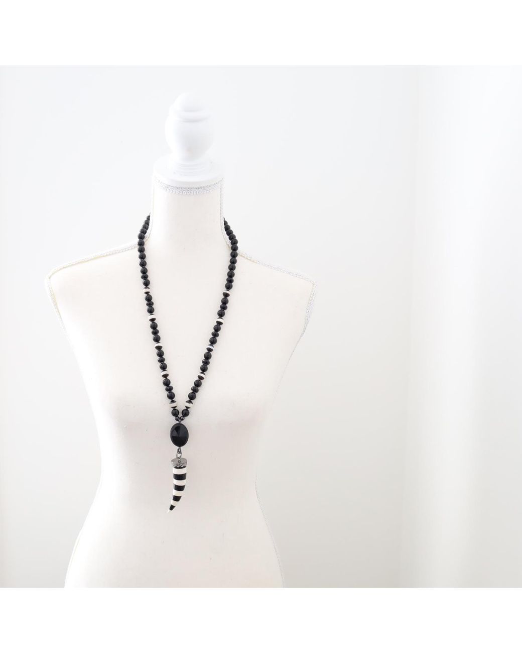 Shar Oke Metallic Tibetan Agate, Onyx & Stripped Resin Pendant Beaded Necklace