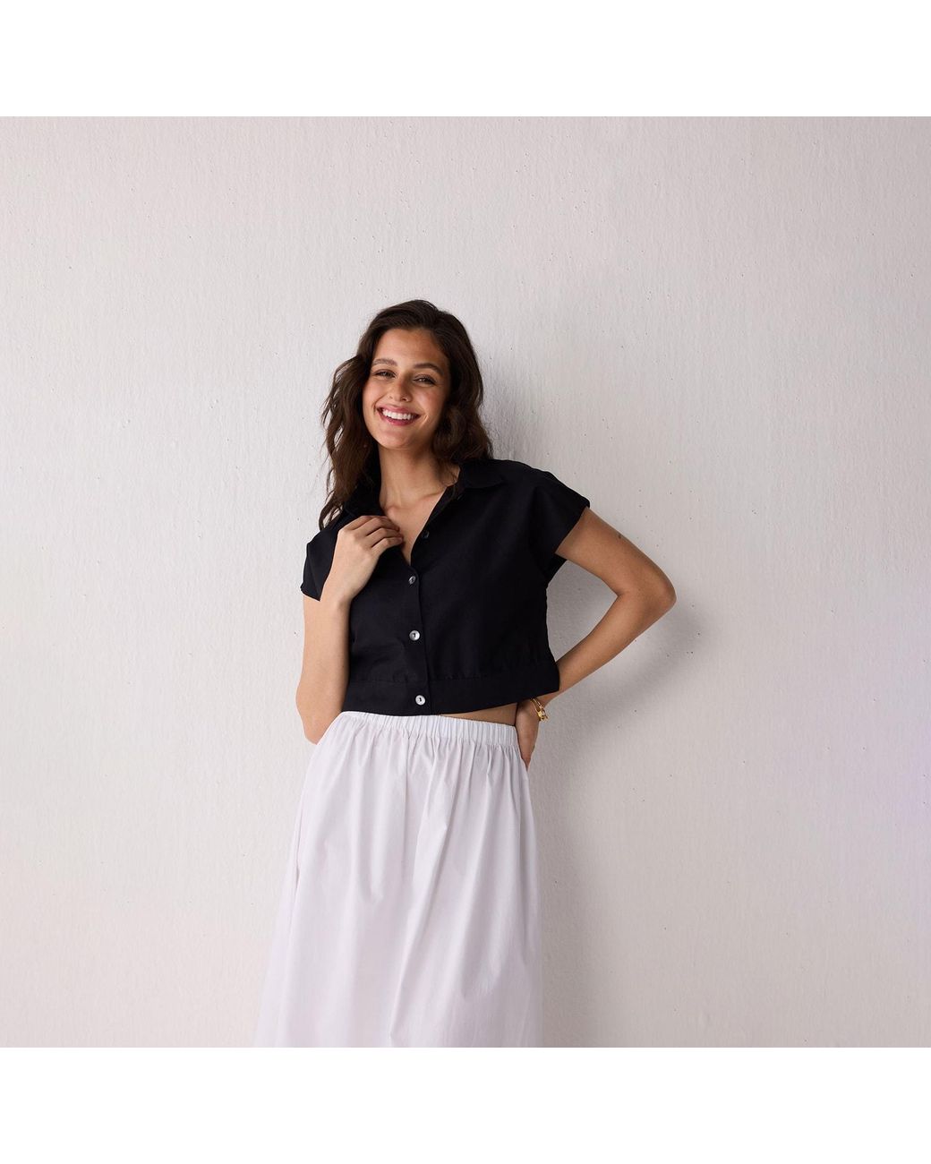 REISTOR Black Oversized Crop Shirt