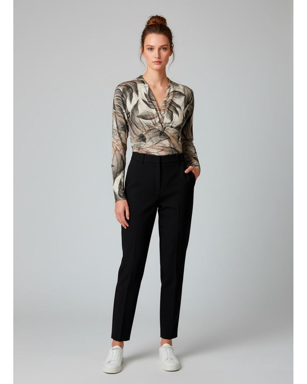 Conquista Natural Printed V-Neck Long-Sleeve Top With Artistic Leaf Motif