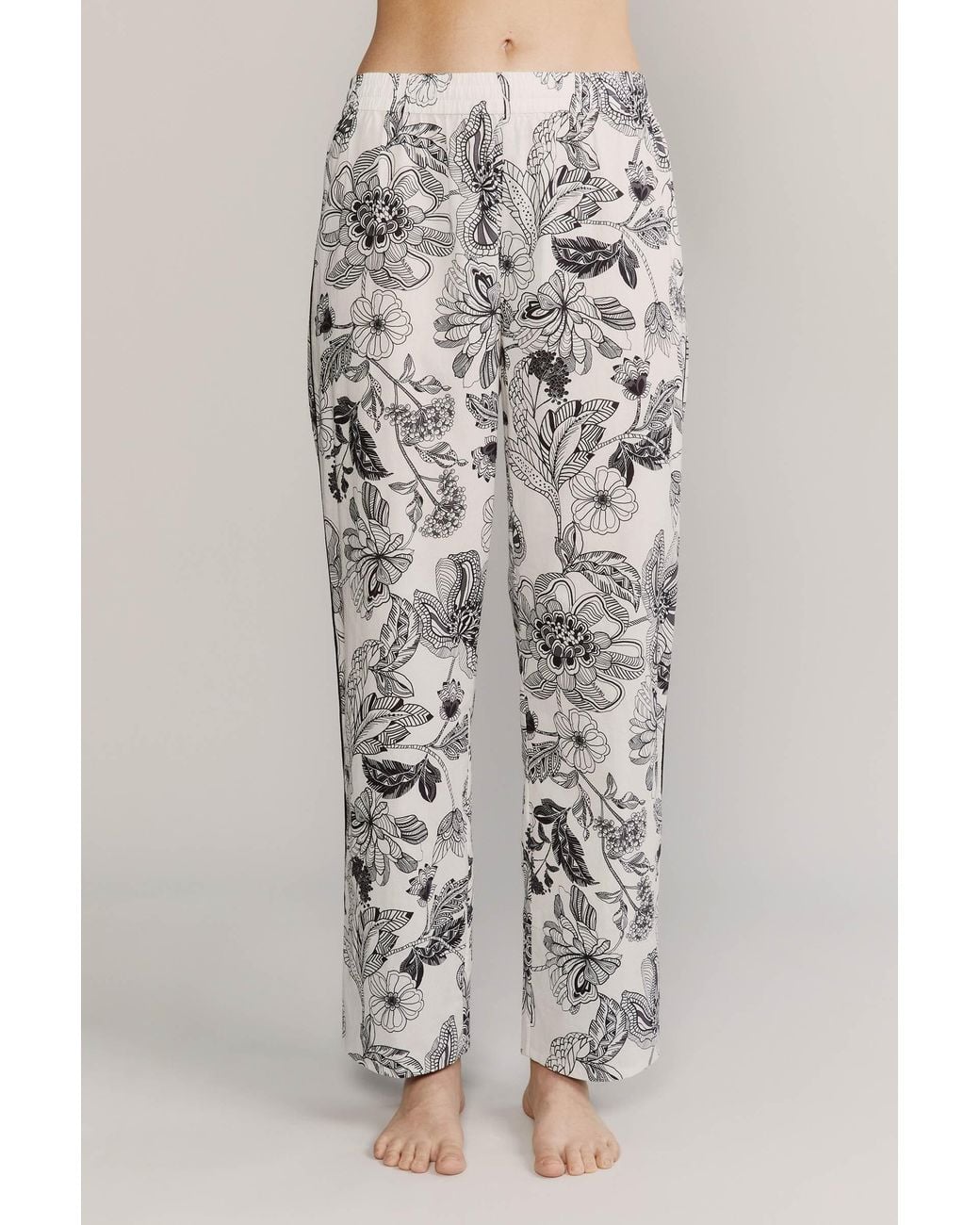 Kato White Broad Beach Noire Floral Cotton Pajamas