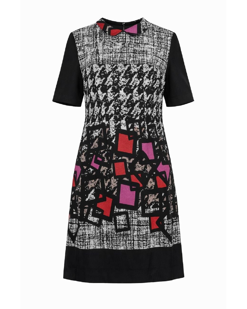 Conquista Black Geometric Print Shift Dress With Short Sleeves