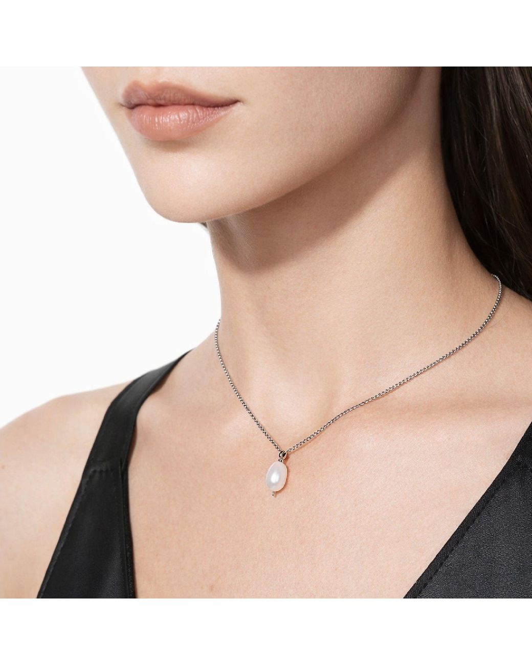 Unaloe Metallic Baroque Pearl Necklace