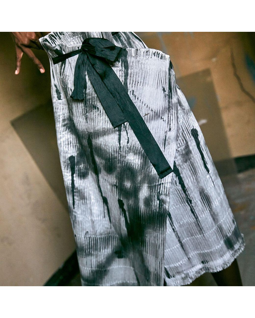 Miro Misljen Gray Street Art Graffit Skirt