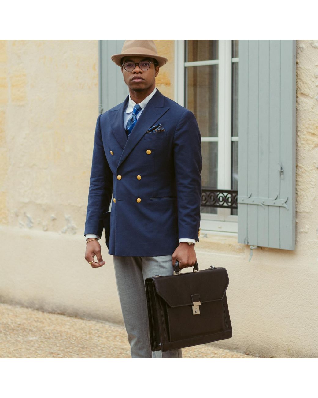 Time Resistance Black Large Leather Briefcase for men