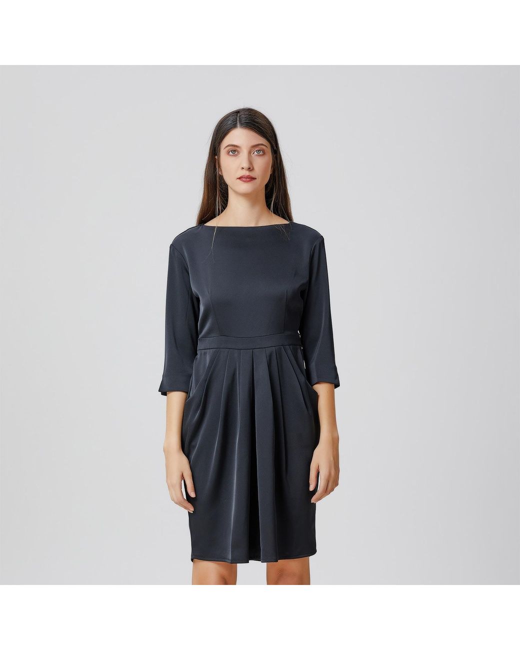 Smart and Joy Black Pegged Dress With Pleats