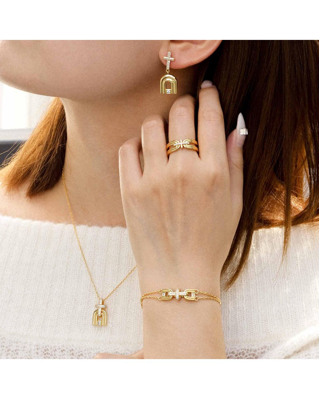 Vanimy Metallic Holy Door Cross Ring