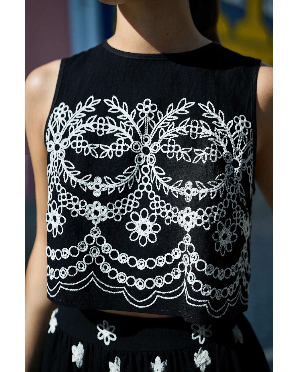 Yumi' Black Embroidered Crop Top