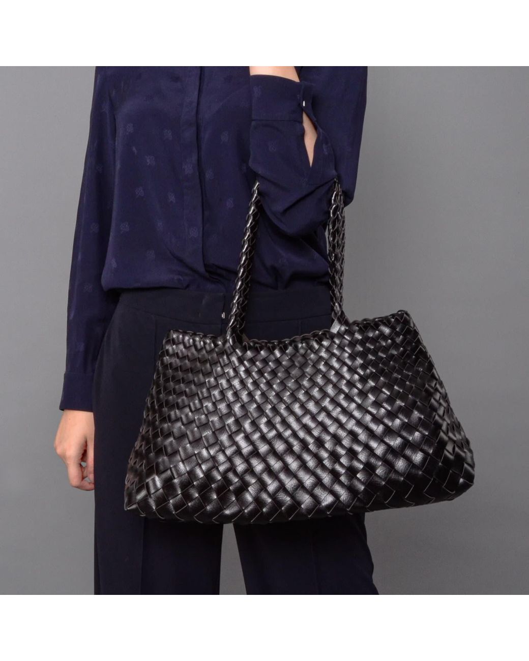 Rimini Black Hand Woven Shoulder Bag 'Donna'