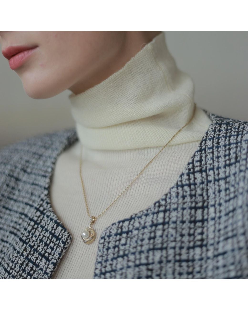 Retro Chic Metallic Canary Pendant