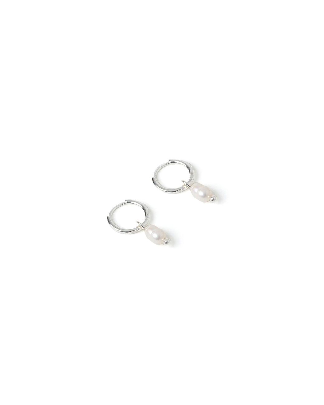 ARMS OF EVE White Cordelia Pearl Earrings
