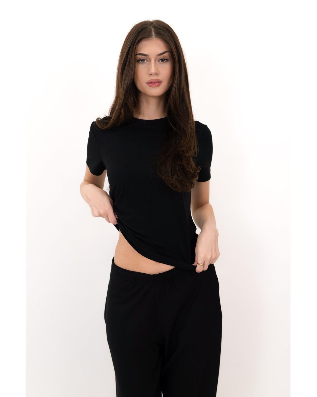 On/Off Essentials Black The Everyday Tee