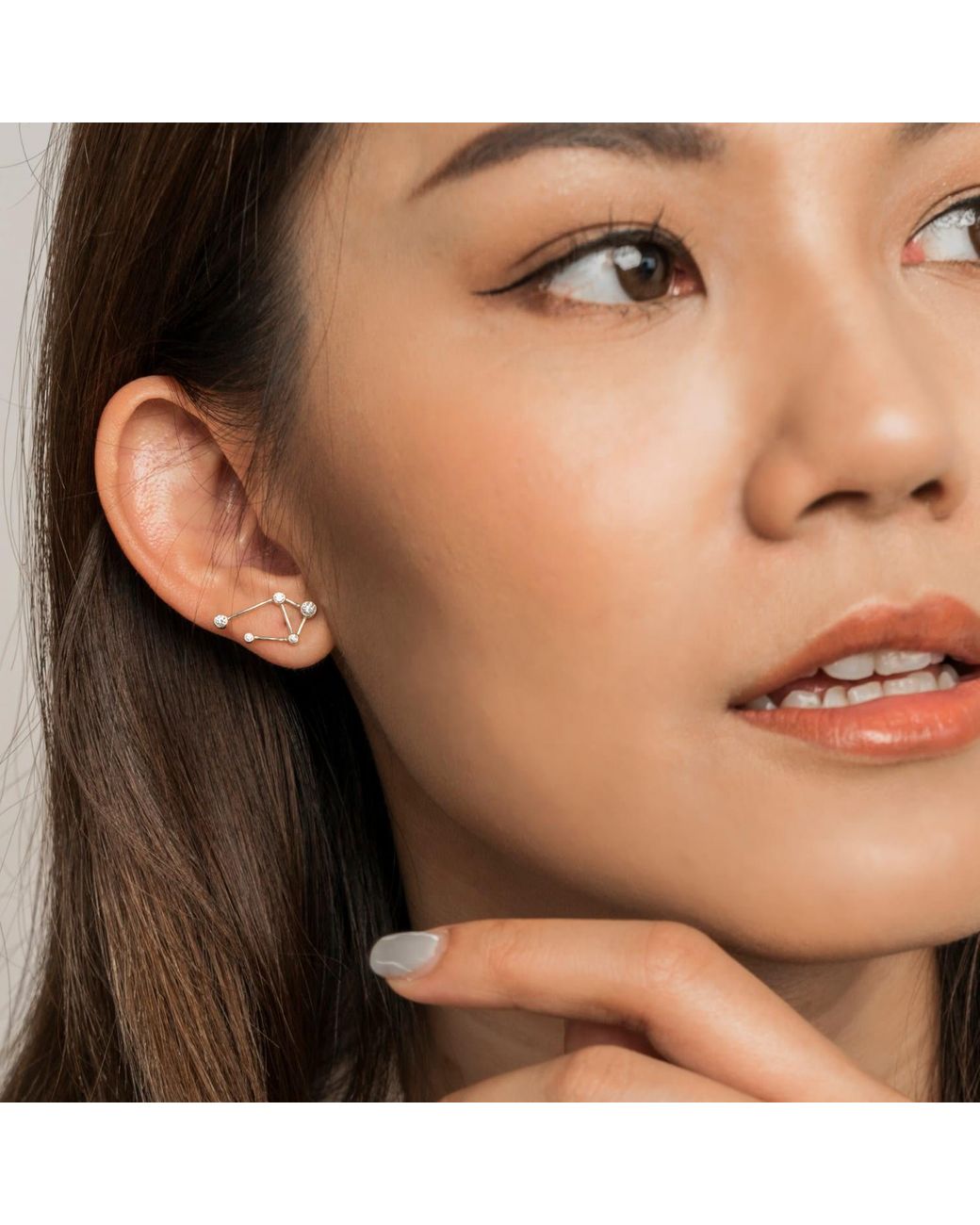 Genevieve Collection Metallic Libra Zodiac Constellation Earring 18K & Diamond