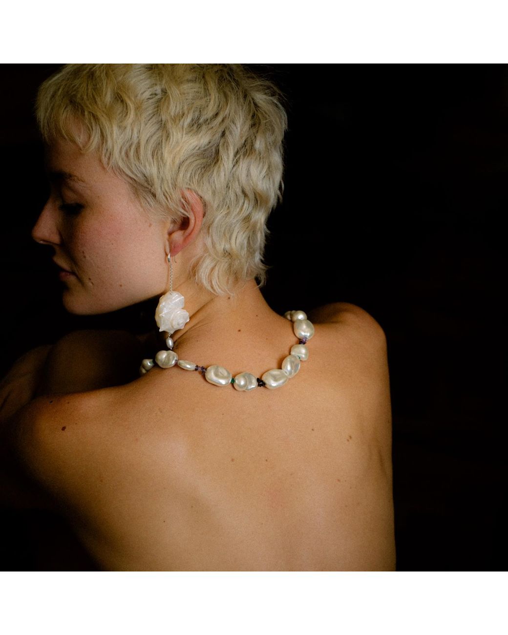 Ninemoo Metallic Coquille De Lune Pearl Earrings