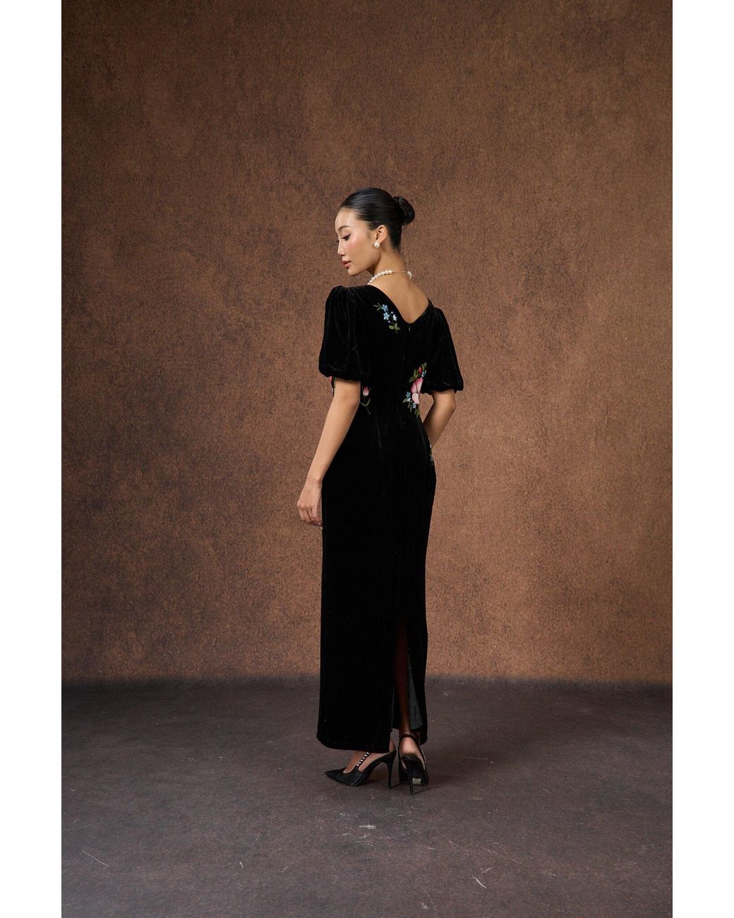 Silk and Bears Black Hand-Embroidered Floral Silk Velvet Puff-Sleeve Maxi Dress