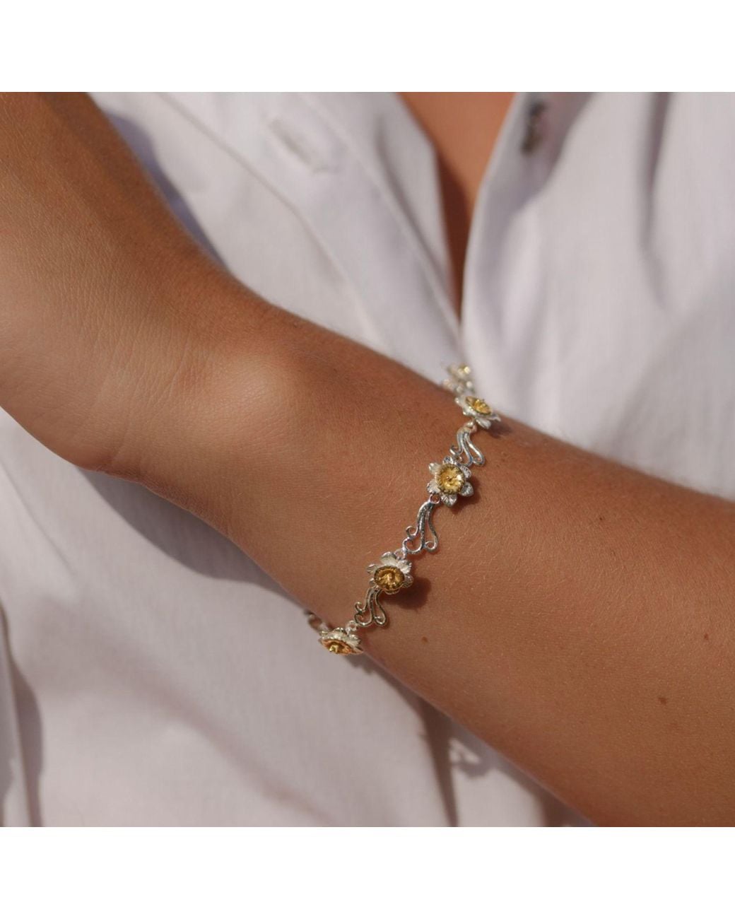 Isla Silver Metallic Daffodil Bloom Bracelet