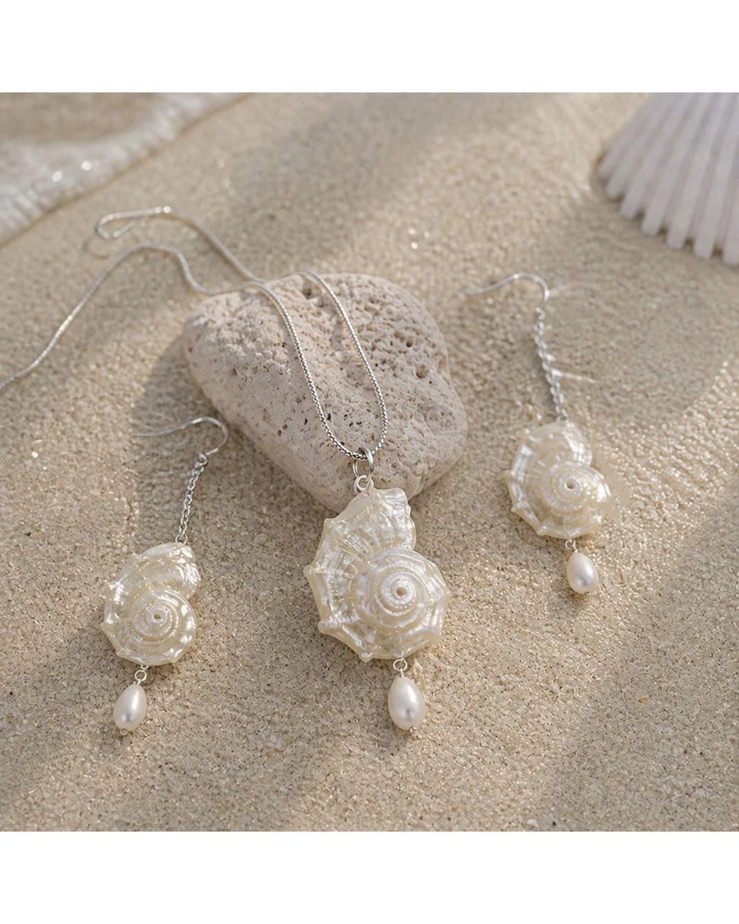Ninemoo Metallic Coquille De Lune Pearl Earrings