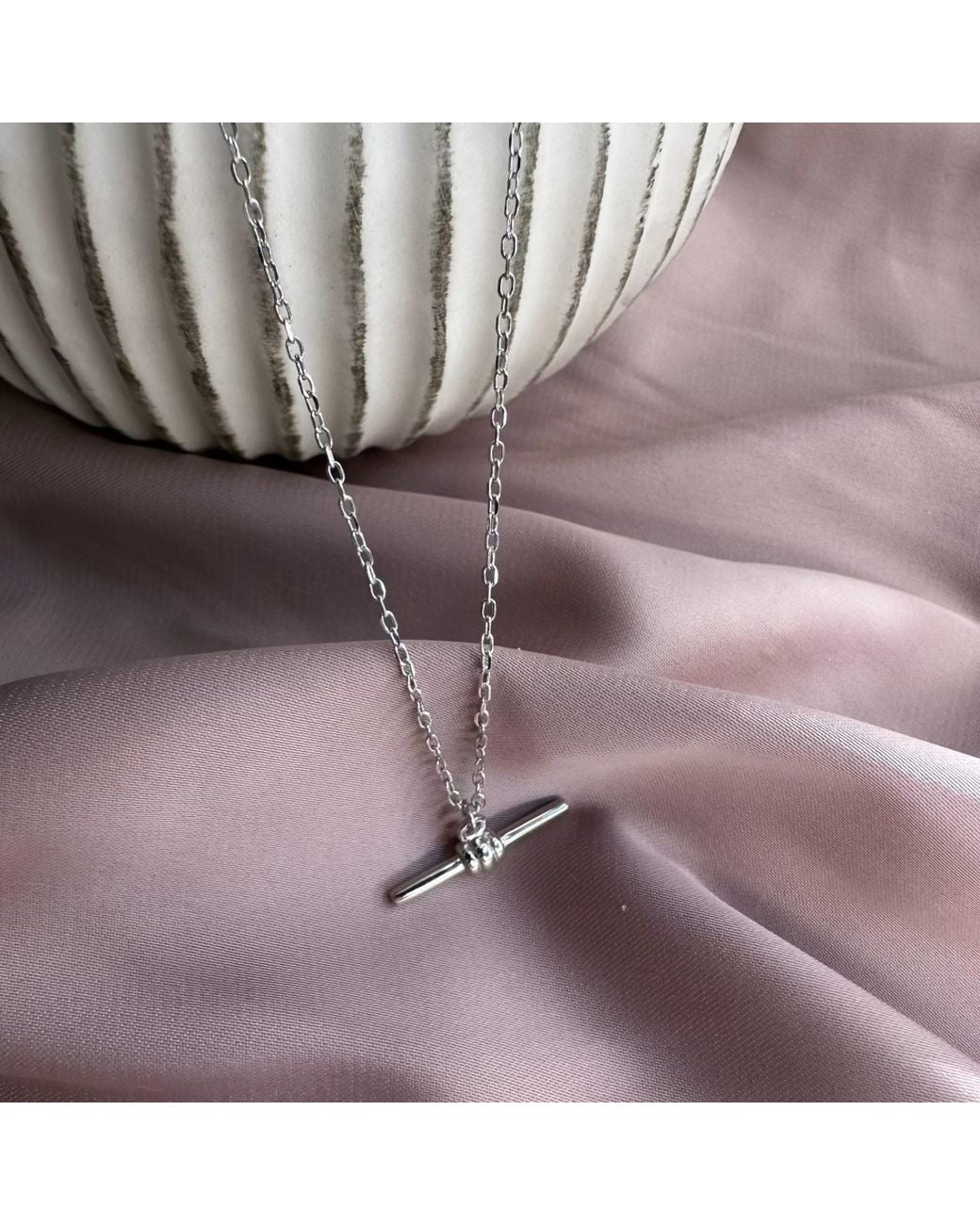 Clemence Wren Metallic T-Bar Pendant Necklace