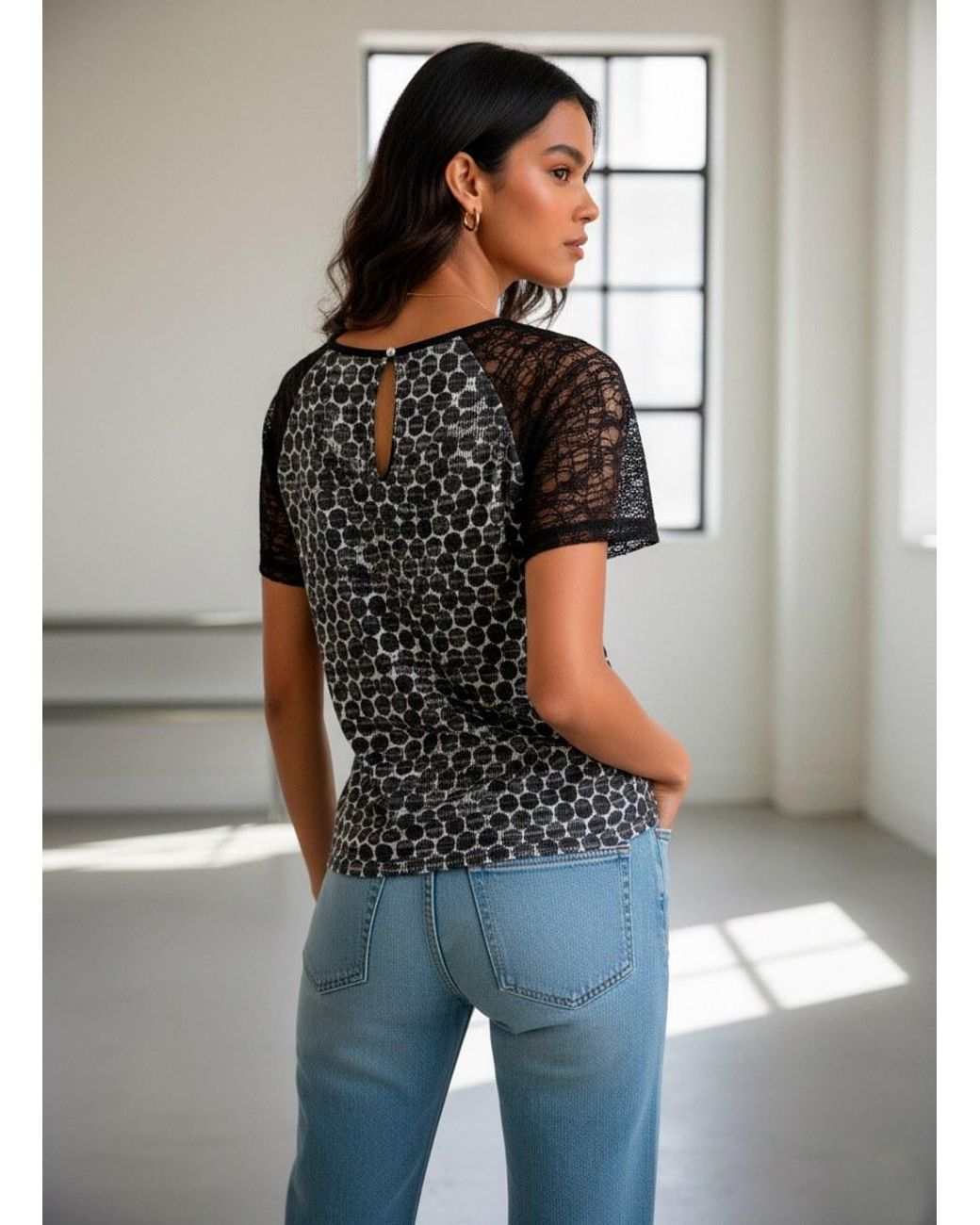 Conquista Black Geometric Print Top With Contrast Sleeves