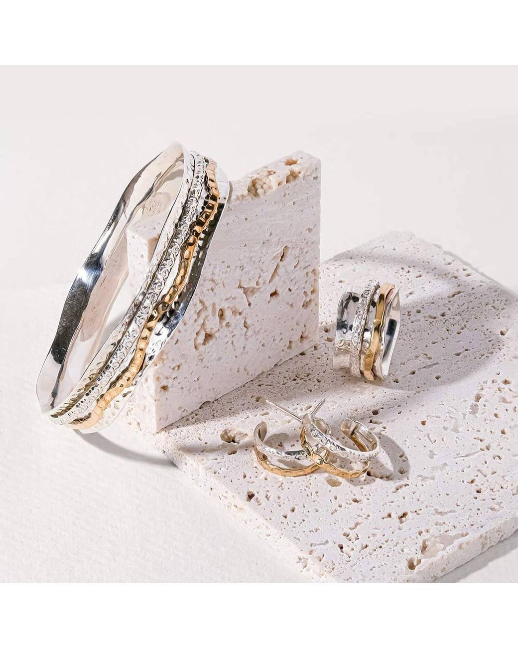Charlotte's Web Jewellery White Aura Magic Spinning Ring