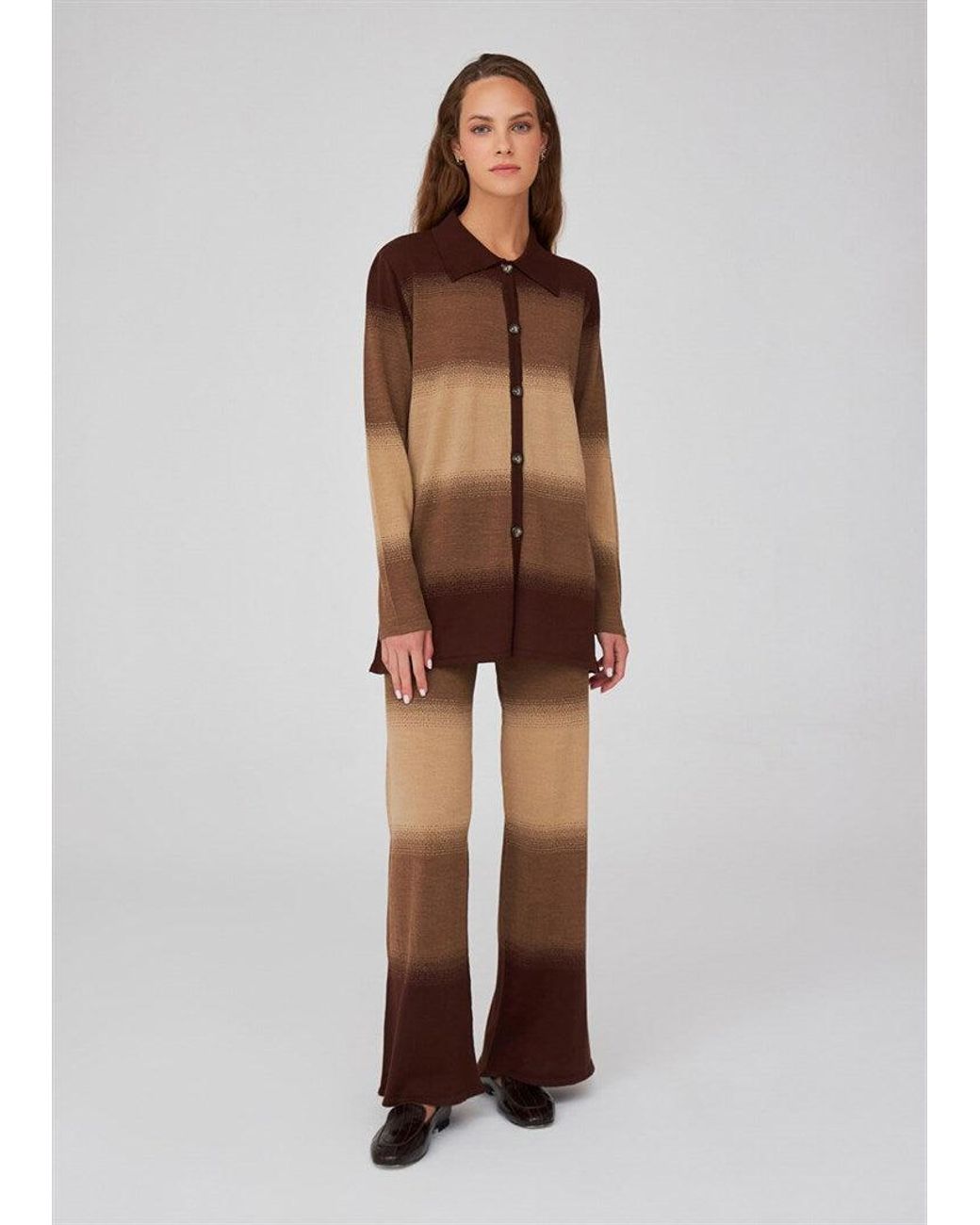 Peraluna Brown Polo-Neck Color Transition Knitwear Cardigan