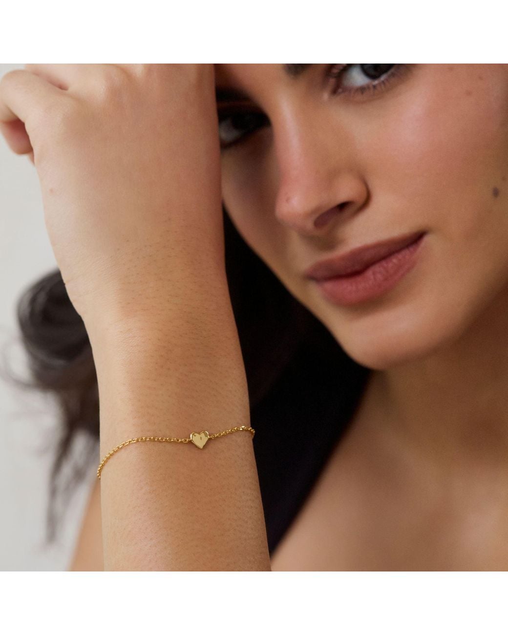 Muru Metallic Tiny Heart Bracelet