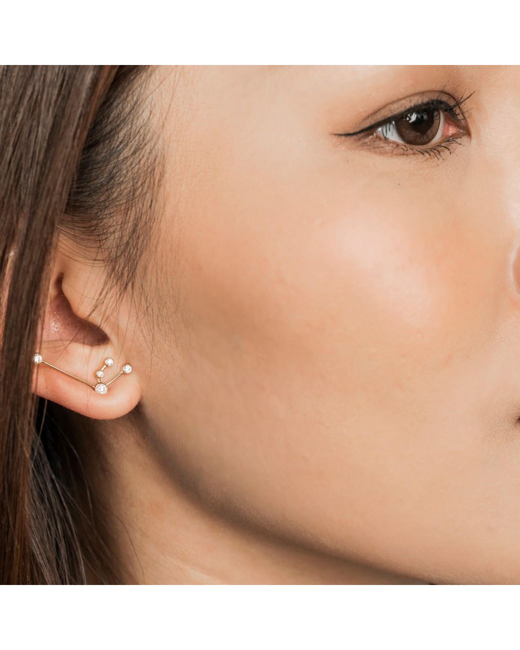 Genevieve Collection Metallic Aquarius Zodiac Constellation Earring 18K & Diamond