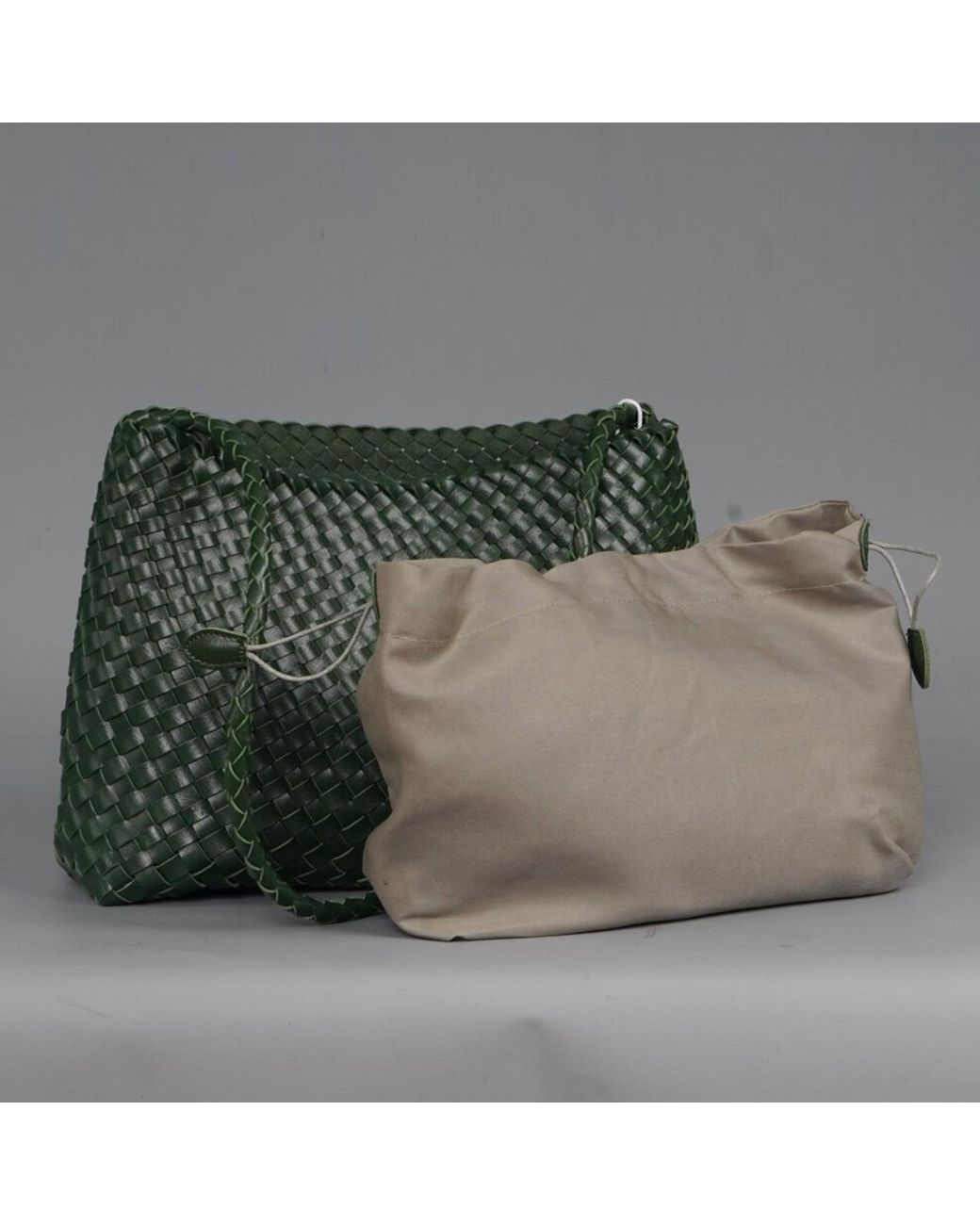 Rimini Green Hand Weaving Vegan Leather Shoulder Bag 'Suzy'