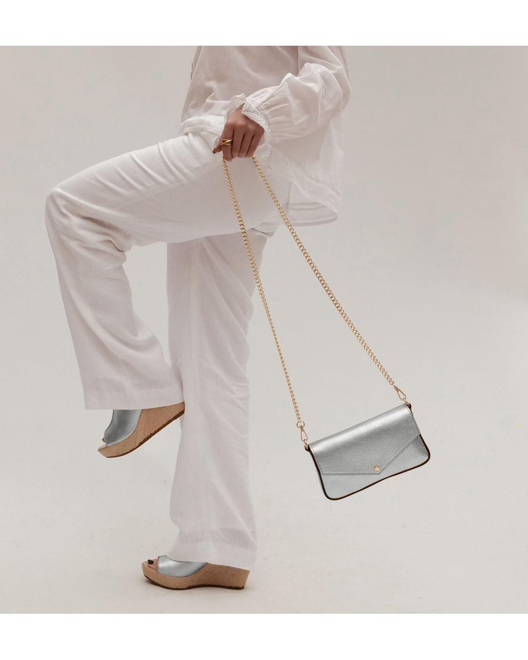 Apatchy London Gray The Munro Leather Shoulder Bag