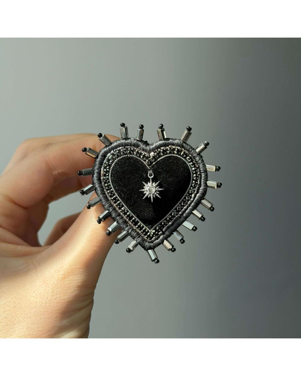 VETKA Black Heart Brooch – Velvet Night
