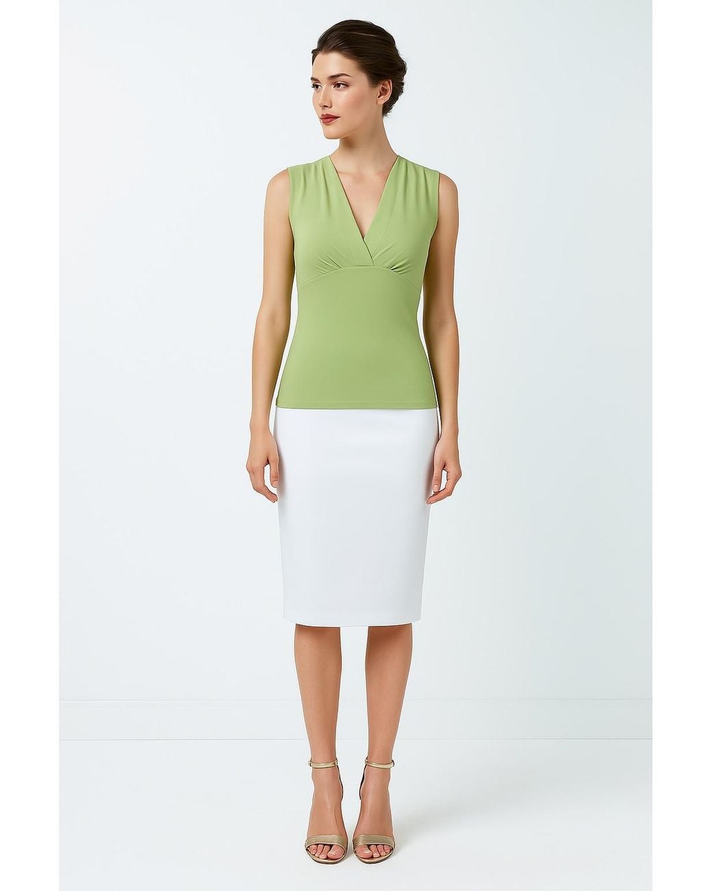 Conquista Green Light Sleeveless V-Neck Fitted Top – Soft Viscose-Blend Fabric