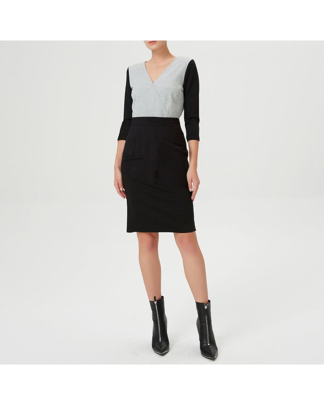 Smart and Joy Black Basic Straight Jersey Skirt