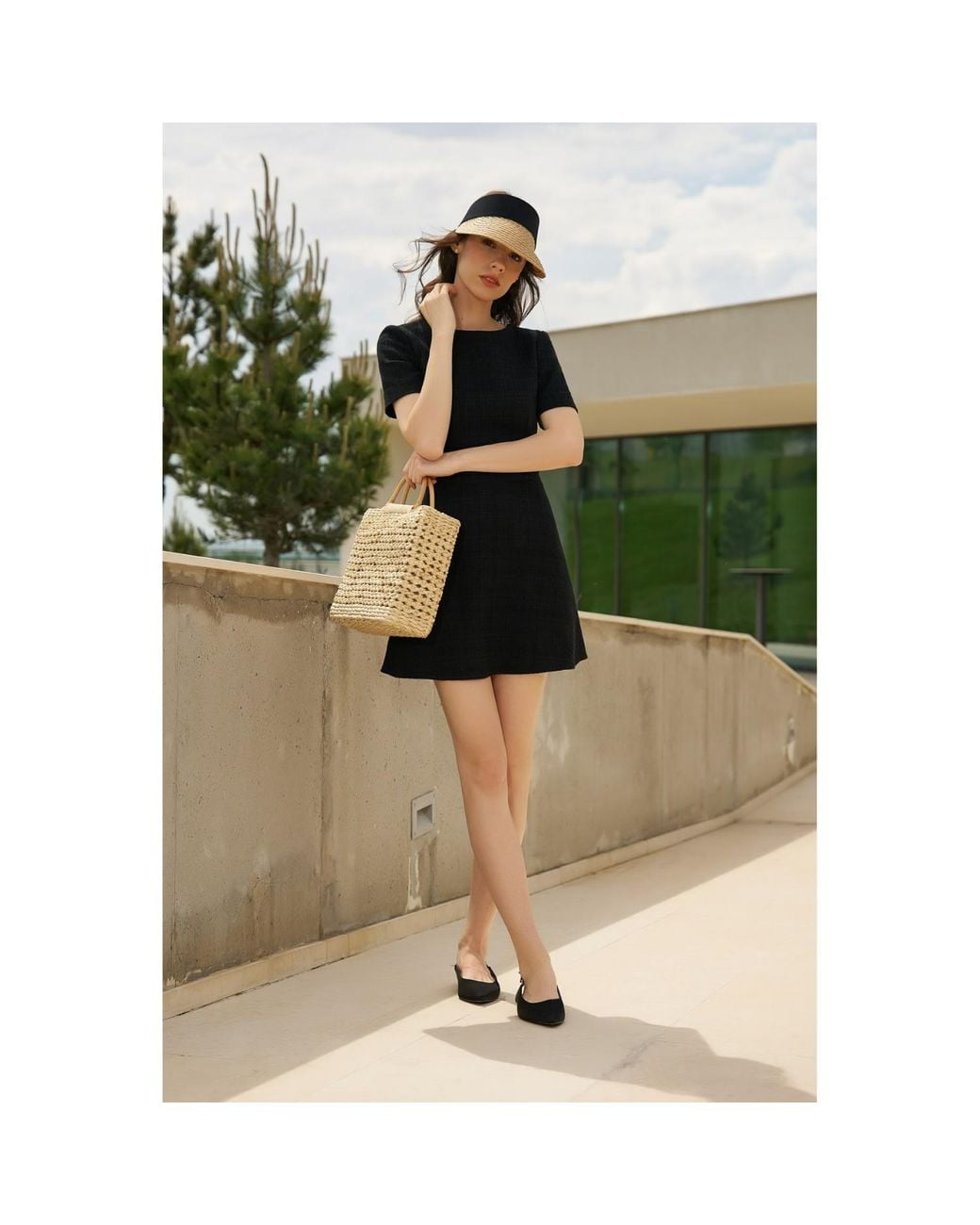 AVENUE No.29 Black Flared Short Sleeve Boucle Dress