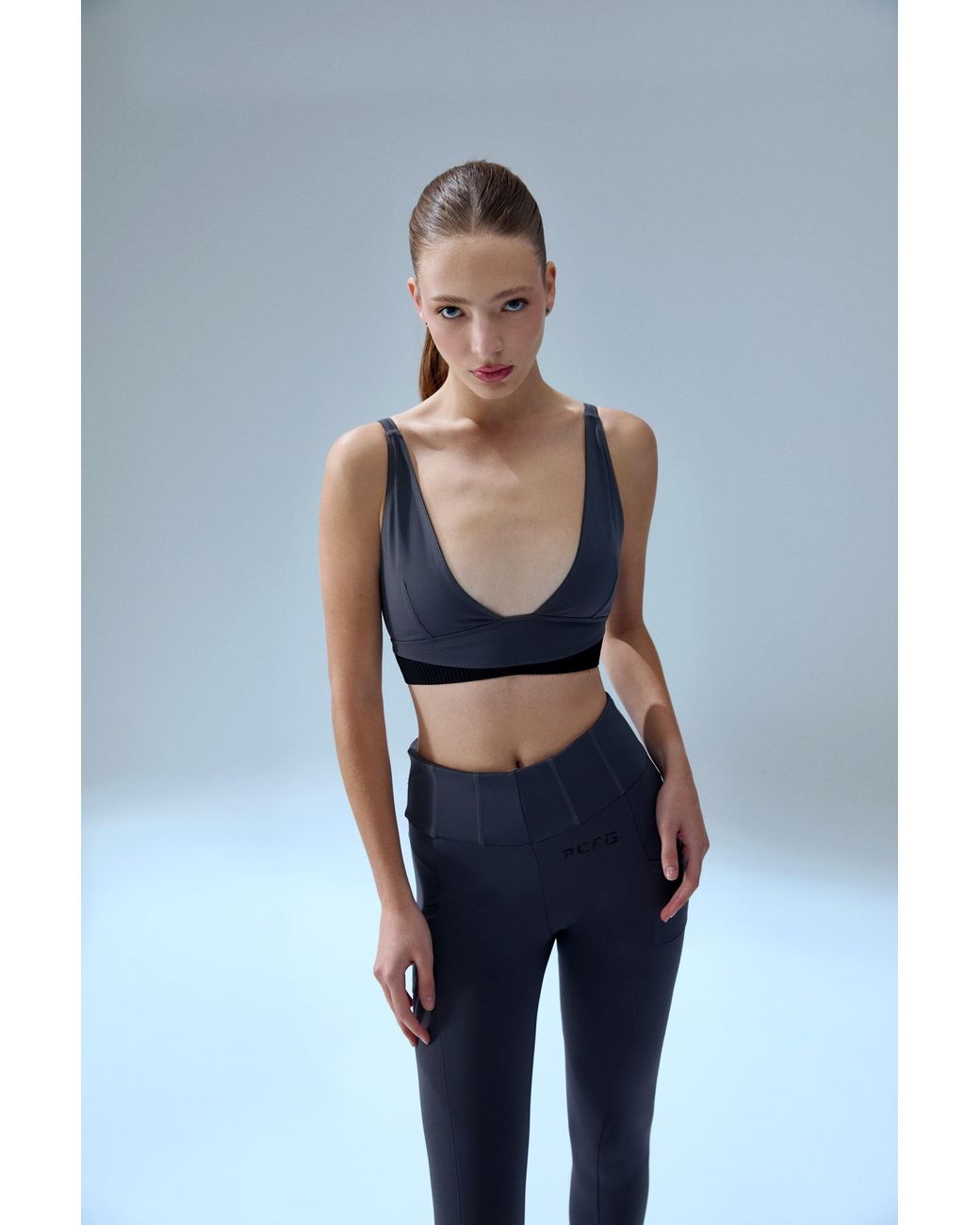 Pcfg Black Your Itch Active Top
