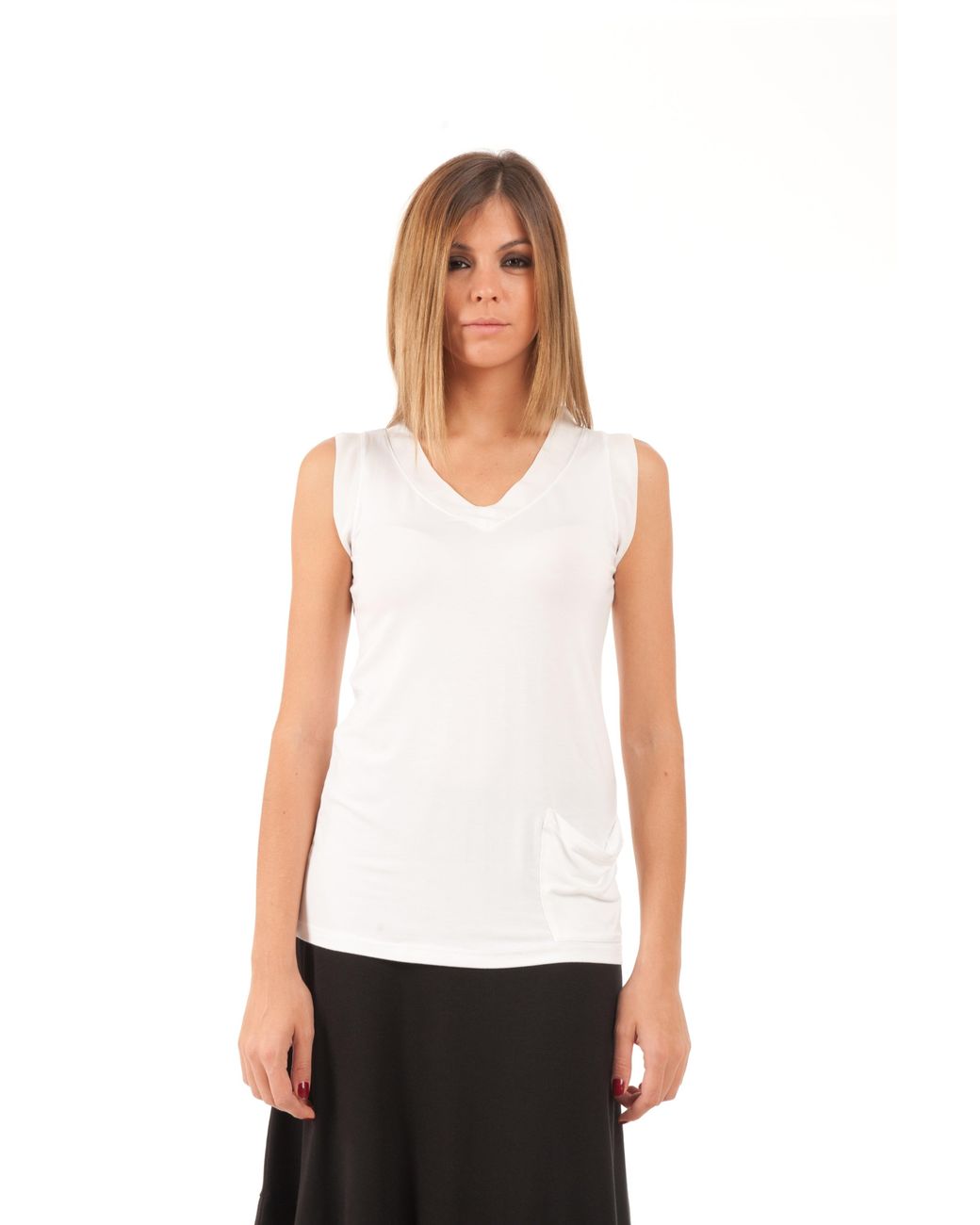 Conquista White V-Neck Pocket Detail Top
