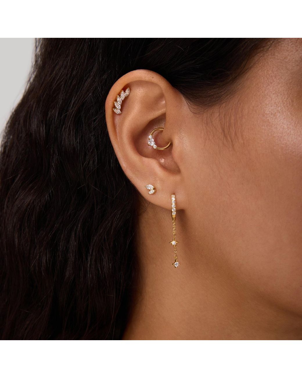 Vanhi Metallic Star Double Chain Dangle Huggies