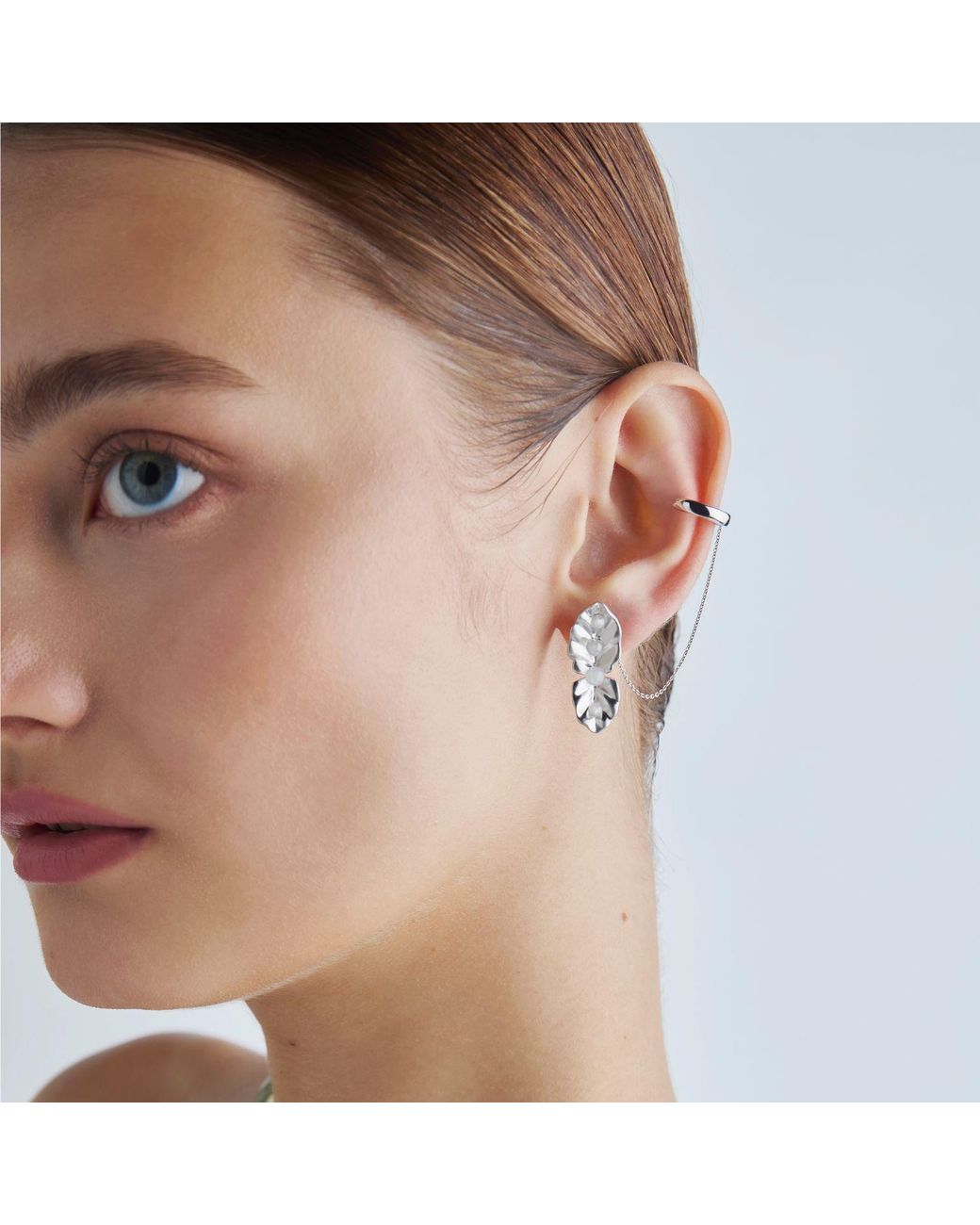 Onia Metallic Essential Ear Cuff