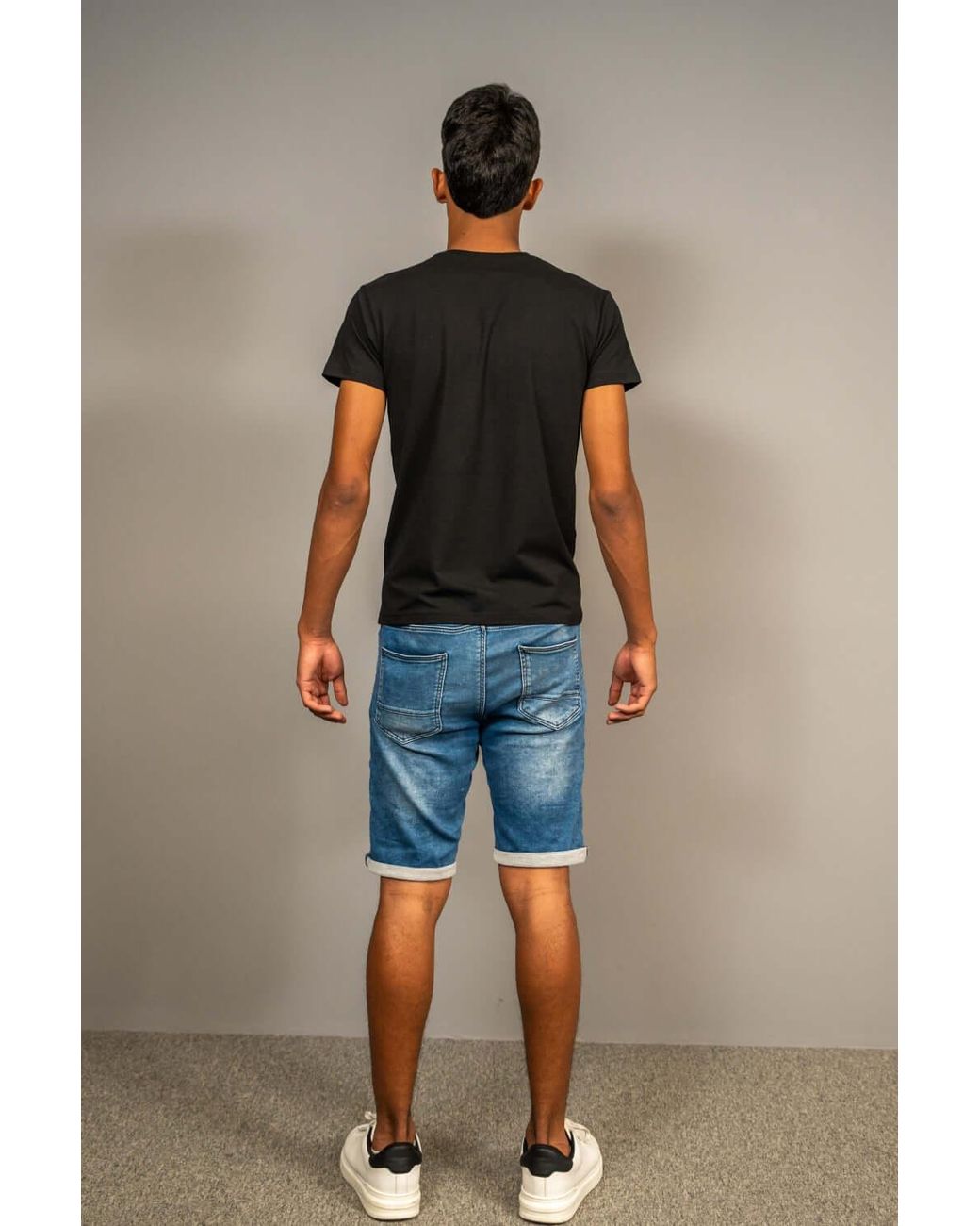 Do We Black Premium T-Shirt for men