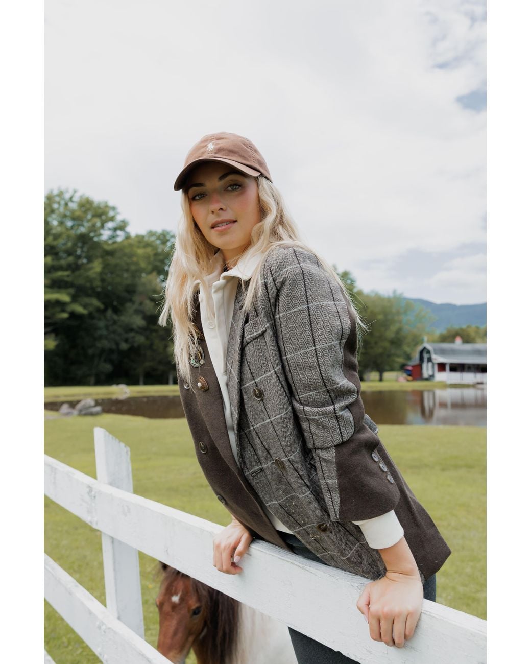 Rave on Trend Brown Plaid Blazer New
