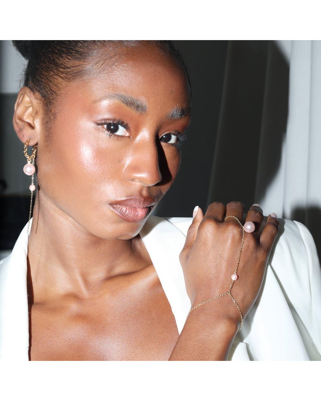 Studio Baloge White Auréole Earrings