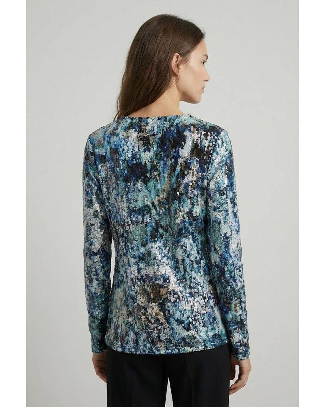 Conquista Blue Sequin V-Neck Long-Sleeve Top