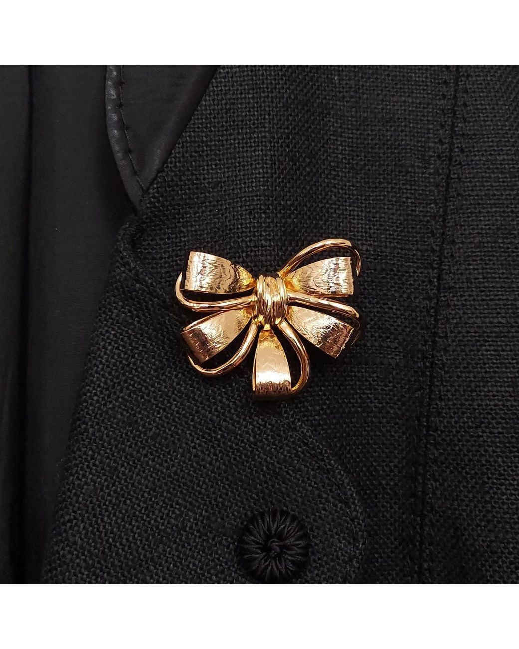 Grosse Metallic Bow Brooch, Series Jahrenstag