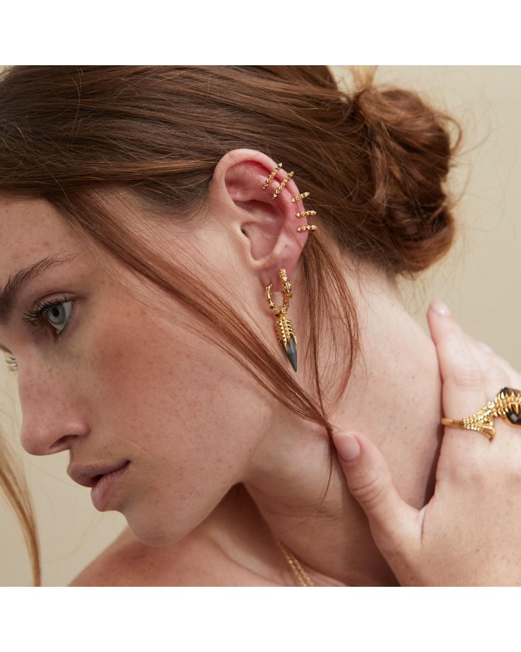 Kasun Metallic Dagger Hoops