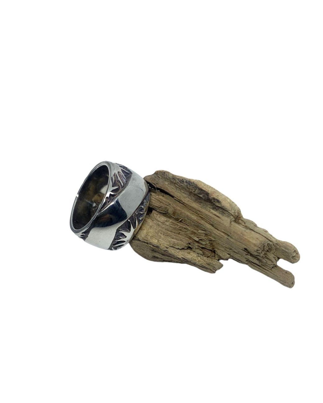Tg-Jewellery by Tamara Gervasio Gray Sunburst Chuncky