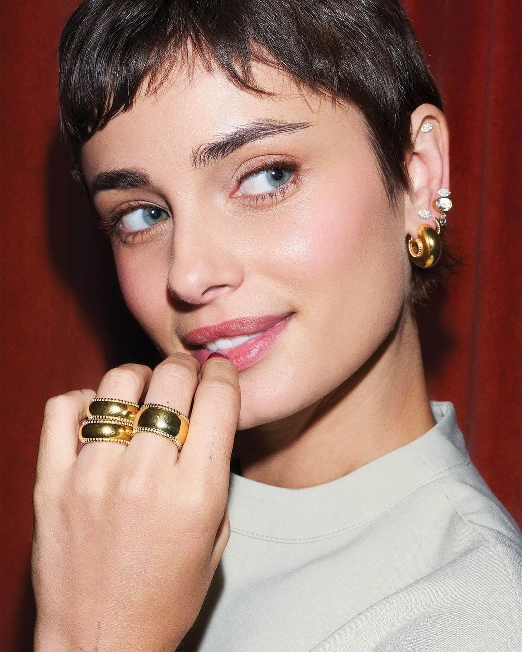 Stone Fruit Metallic Pit Studs