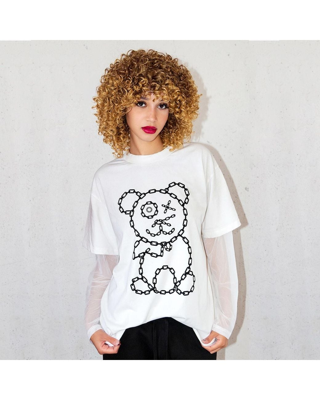 X Ilona Blue Graffiti Baby Bear Chain Link Sheer Layer T-Shirt in White ...