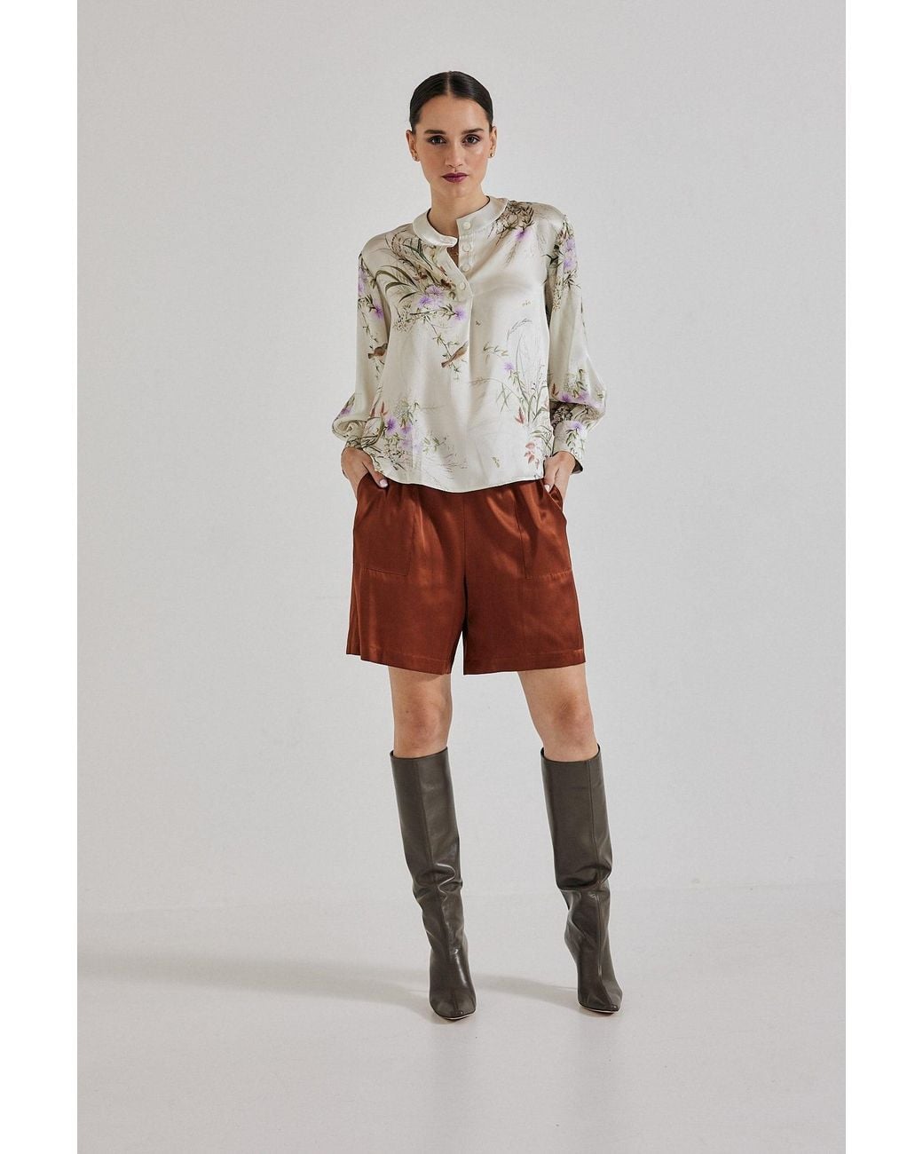 Lindsay Nicholas New York Brown Freya Short