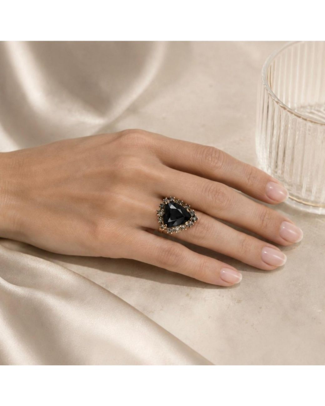 Vstyle Black Amore Heart Swarovski Crystal Ring