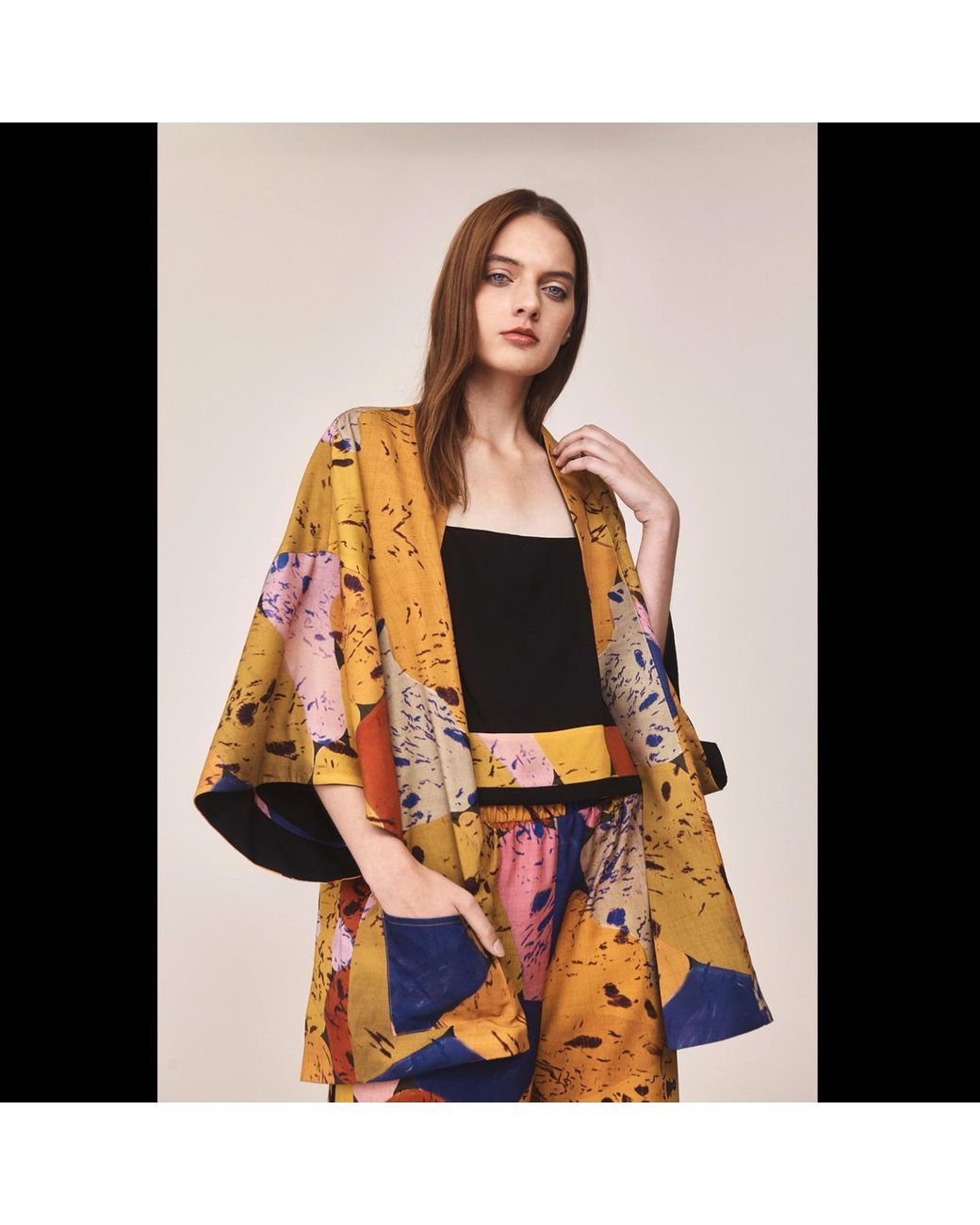 Crono Zee Black Golden Rosso Reversible Top