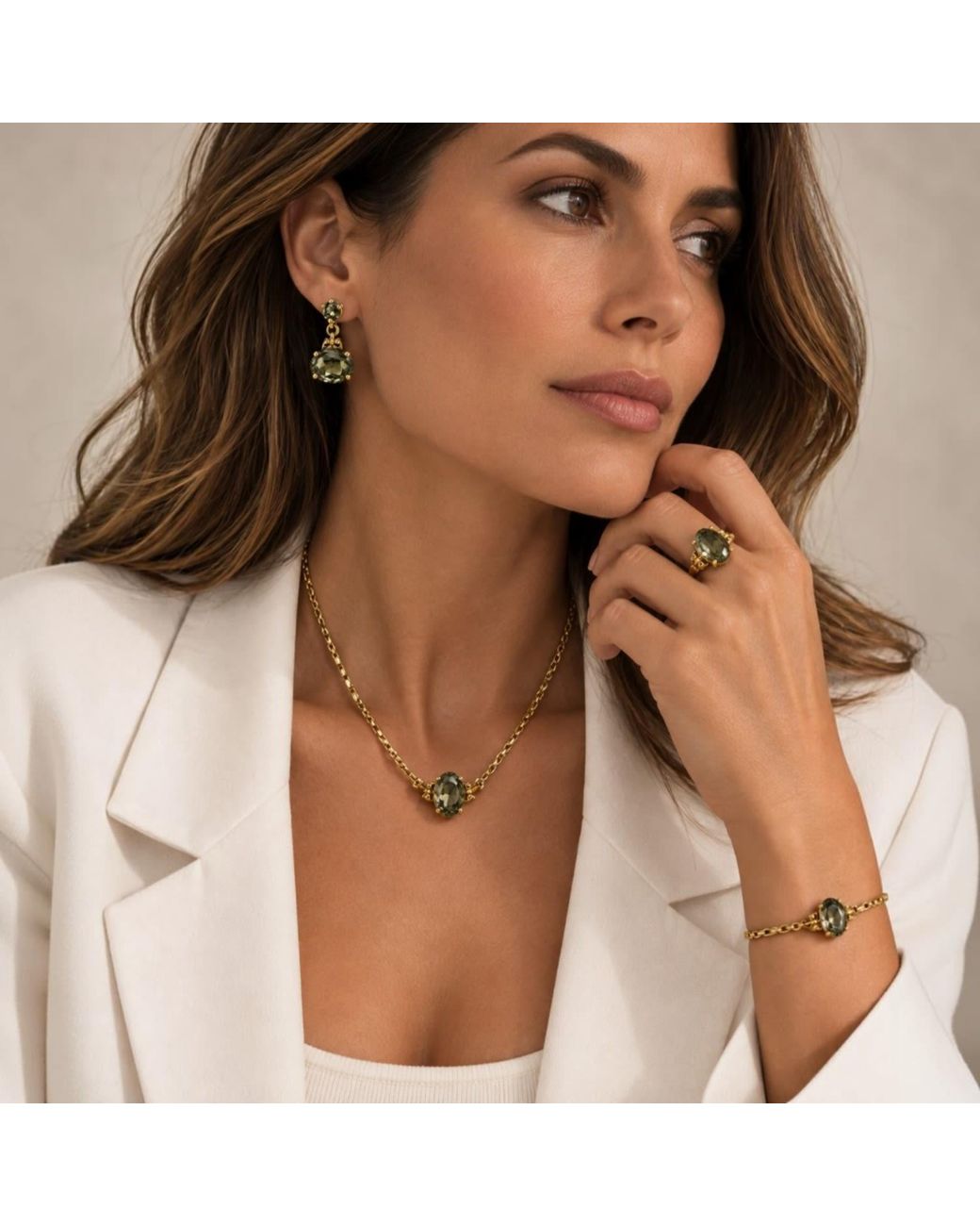 Vstyle Metallic Crystal Statement Necklace