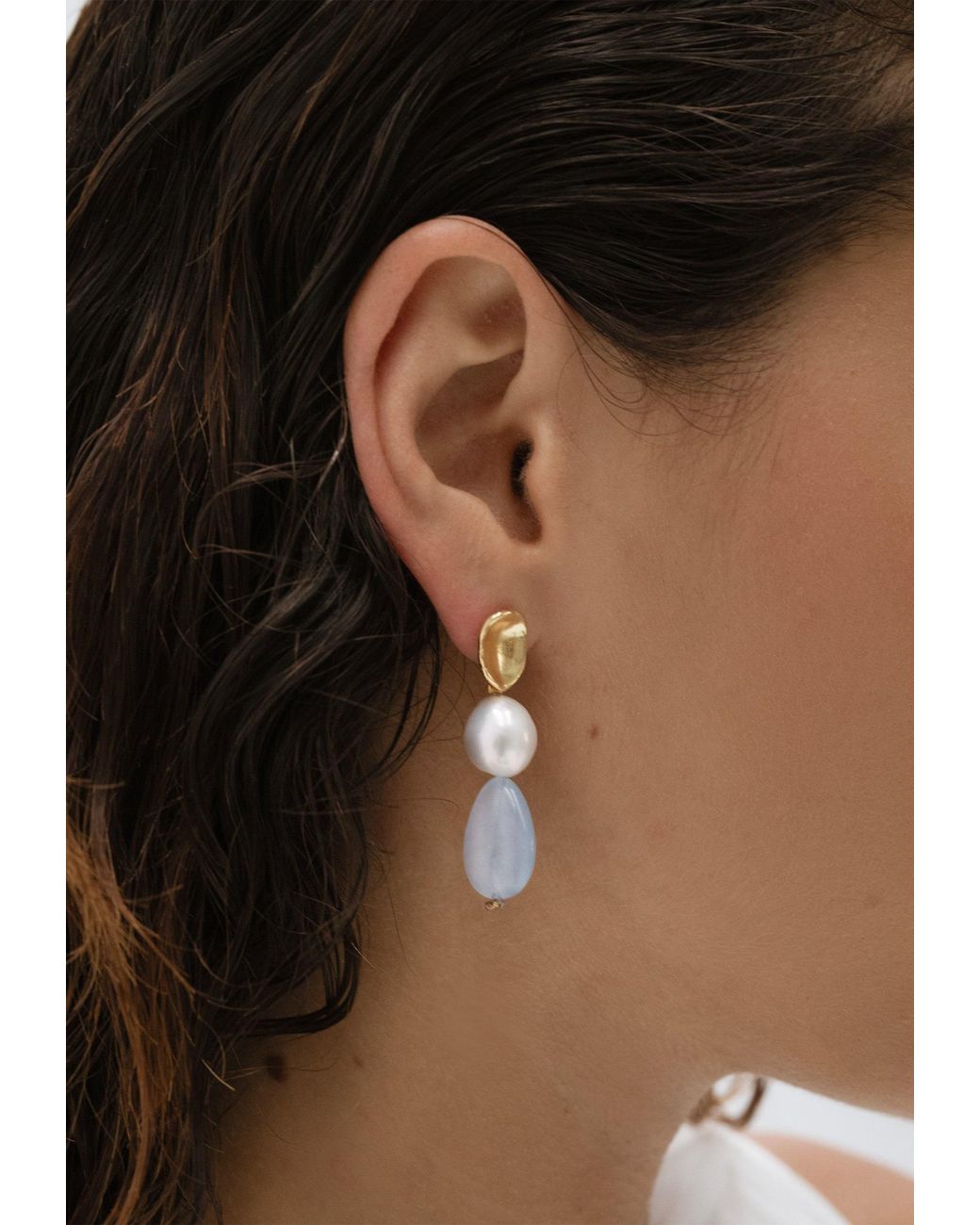 Lavani Jewels White Nydia Light Earrings